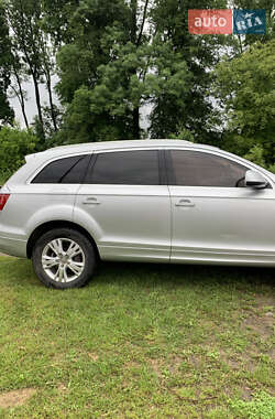 Внедорожник / Кроссовер Audi Q7 2011 в 