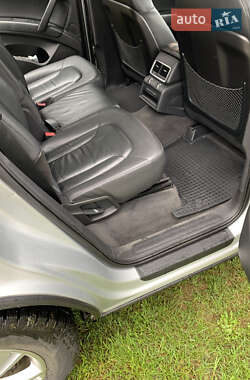 Внедорожник / Кроссовер Audi Q7 2011 в 