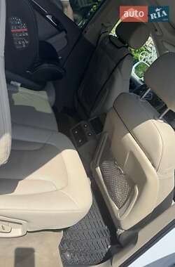Внедорожник / Кроссовер Audi Q7 2013 в 