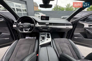 Внедорожник / Кроссовер Audi Q7 2016 в 