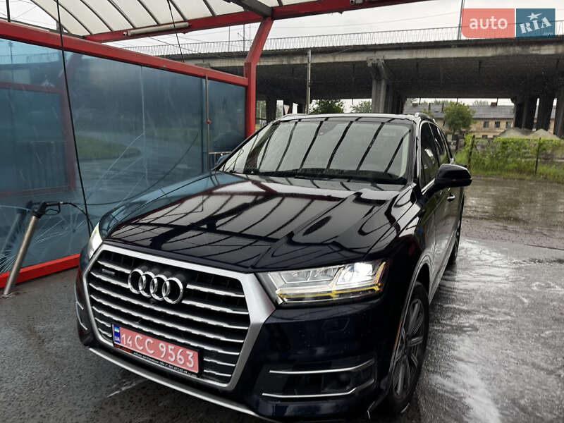 Внедорожник / Кроссовер Audi Q7 2017 в Львове