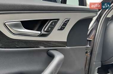 Внедорожник / Кроссовер Audi Q7 2016 в 