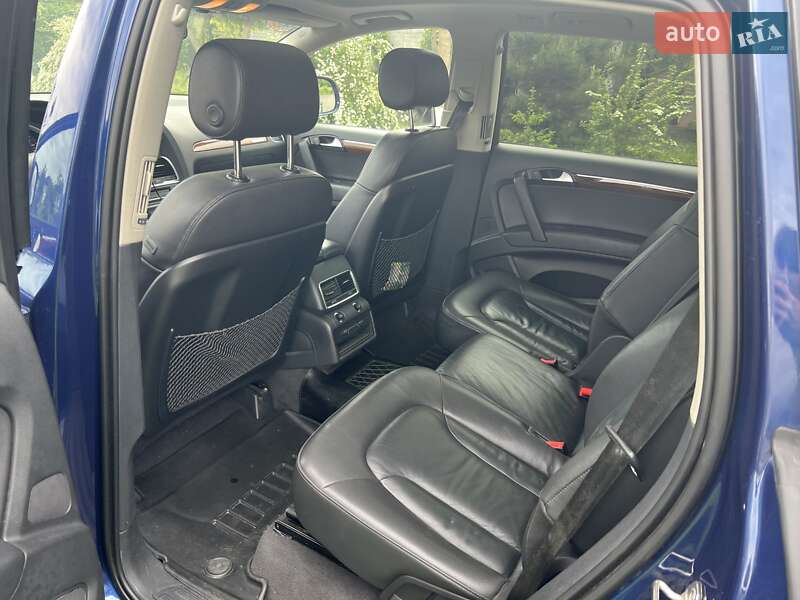 Внедорожник / Кроссовер Audi Q7 2015 в Киеве