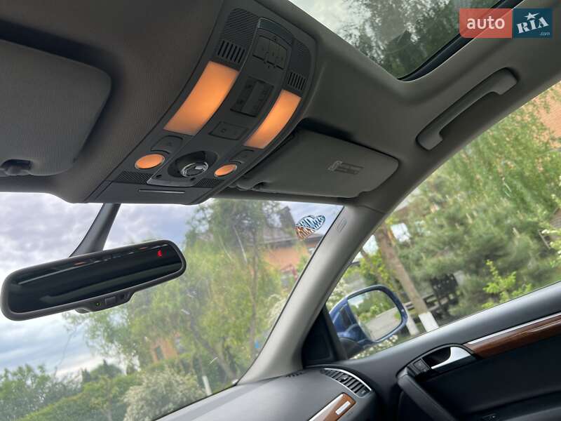 Внедорожник / Кроссовер Audi Q7 2015 в Киеве