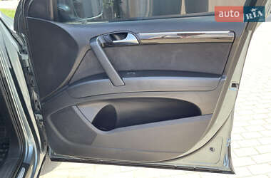 Внедорожник / Кроссовер Audi Q7 2009 в 
