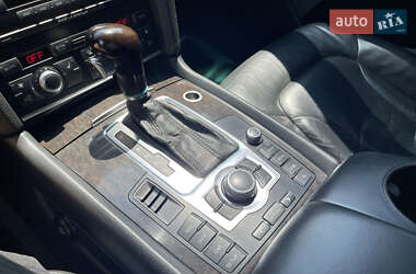 Внедорожник / Кроссовер Audi Q7 2009 в 