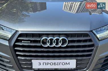 Внедорожник / Кроссовер Audi Q7 2019 в 