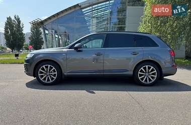 Внедорожник / Кроссовер Audi Q7 2019 в 