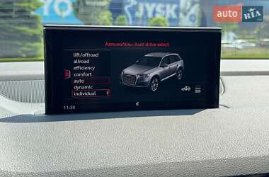 Внедорожник / Кроссовер Audi Q7 2019 в 