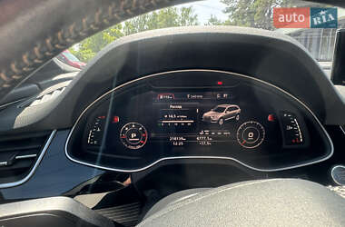 Внедорожник / Кроссовер Audi Q7 2016 в 