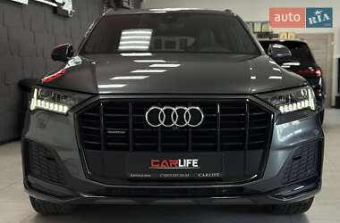 Внедорожник / Кроссовер Audi Q7 2021 в 
