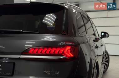 Внедорожник / Кроссовер Audi Q7 2021 в 