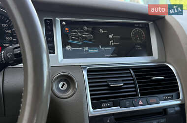 Внедорожник / Кроссовер Audi Q7 2009 в 