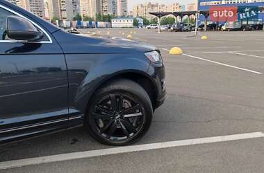 Внедорожник / Кроссовер Audi Q7 2010 в 