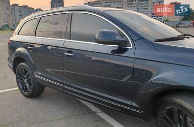 Внедорожник / Кроссовер Audi Q7 2010 в 