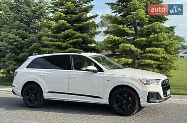 Внедорожник / Кроссовер Audi Q7 2019 в 