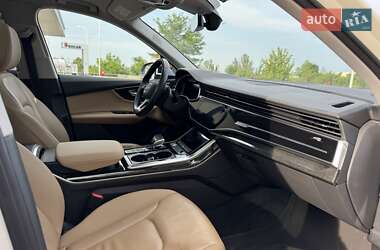 Внедорожник / Кроссовер Audi Q7 2019 в 