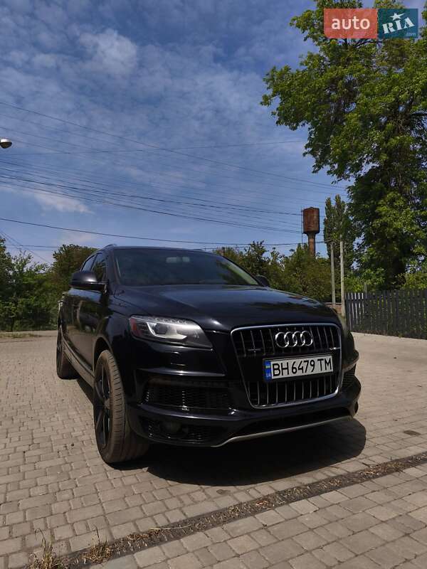 Внедорожник / Кроссовер Audi Q7 2011 в 