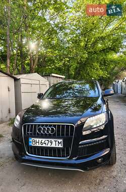 Внедорожник / Кроссовер Audi Q7 2011 в 