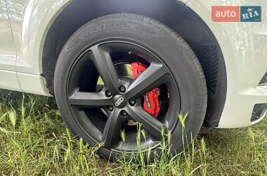 Внедорожник / Кроссовер Audi Q7 2012 в 