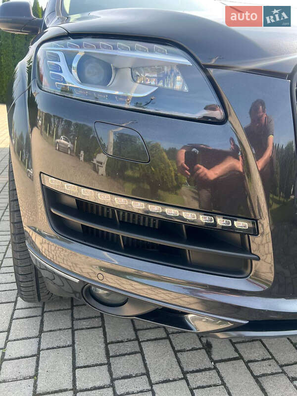 Позашляховик / Кросовер Audi Q7 2014 в Львові