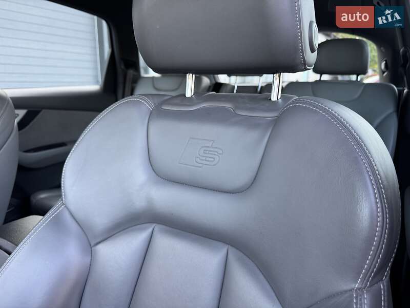 Внедорожник / Кроссовер Audi Q7 2016 в Тернополе