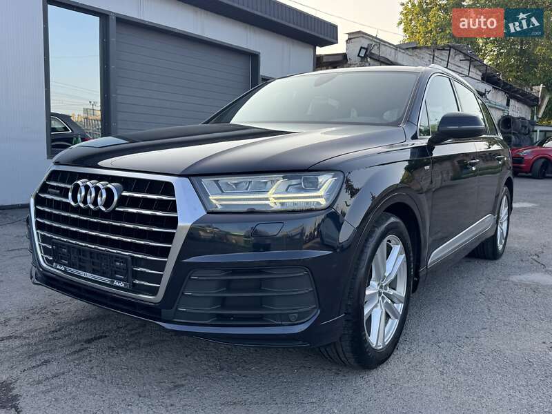 Внедорожник / Кроссовер Audi Q7 2016 в Тернополе