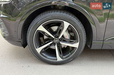 Внедорожник / Кроссовер Audi Q7 2019 в 