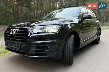 Внедорожник / Кроссовер Audi Q7 2019 в 