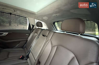 Внедорожник / Кроссовер Audi Q7 2019 в 