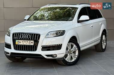 Внедорожник / Кроссовер Audi Q7 2012 в 