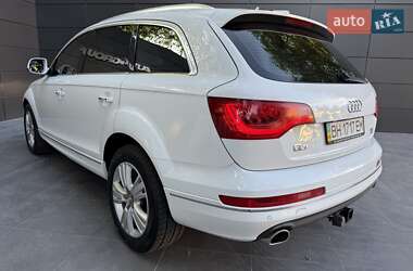 Внедорожник / Кроссовер Audi Q7 2012 в 