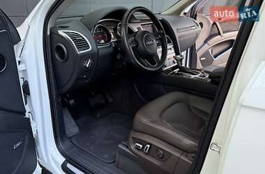 Внедорожник / Кроссовер Audi Q7 2012 в 