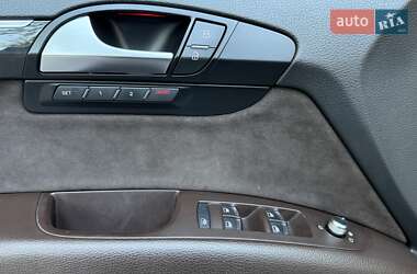 Внедорожник / Кроссовер Audi Q7 2012 в 
