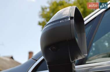 Позашляховик / Кросовер Audi Q7 2020 в 
