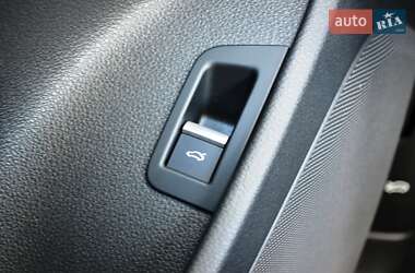 Позашляховик / Кросовер Audi Q7 2020 в 