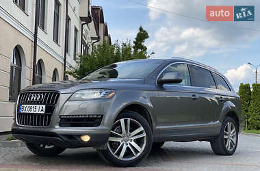 Внедорожник / Кроссовер Audi Q7 2012 в 