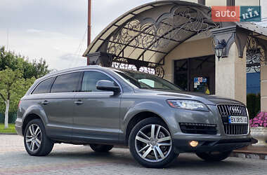 Внедорожник / Кроссовер Audi Q7 2012 в 