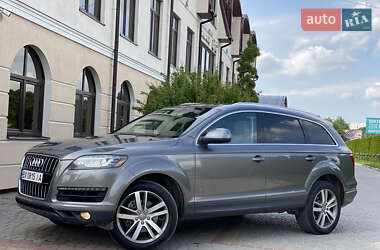 Внедорожник / Кроссовер Audi Q7 2012 в 