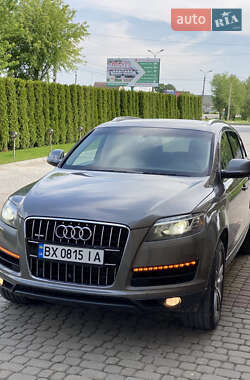 Внедорожник / Кроссовер Audi Q7 2012 в 
