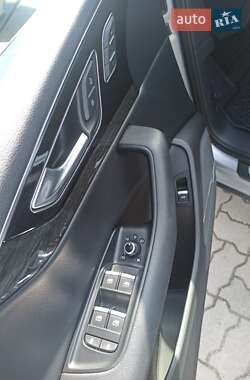 Позашляховик / Кросовер Audi Q7 2019 в 