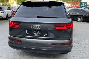Внедорожник / Кроссовер Audi Q7 2018 в 