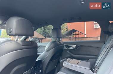 Внедорожник / Кроссовер Audi Q7 2018 в 