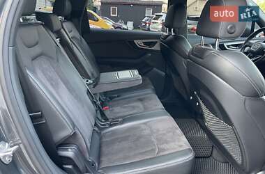 Внедорожник / Кроссовер Audi Q7 2018 в 