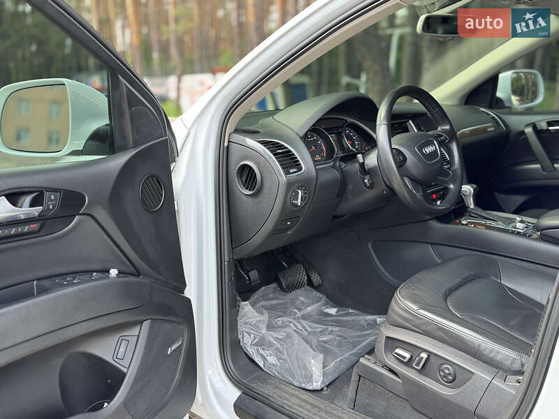 Внедорожник / Кроссовер Audi Q7 2012 в Киеве