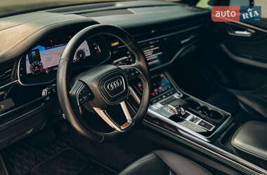 Внедорожник / Кроссовер Audi Q7 2020 в 