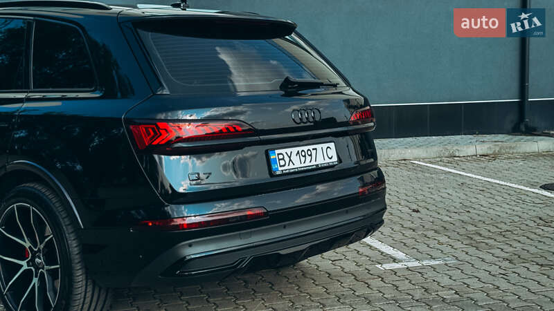 Внедорожник / Кроссовер Audi Q7 2020 в Хмельницком