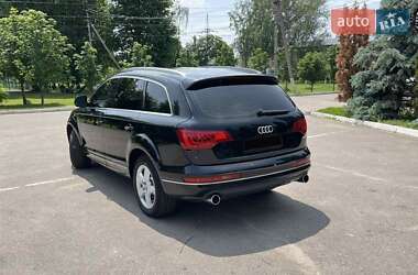Внедорожник / Кроссовер Audi Q7 2011 в 
