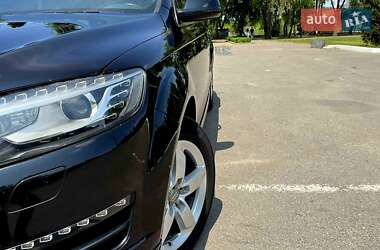 Внедорожник / Кроссовер Audi Q7 2011 в 