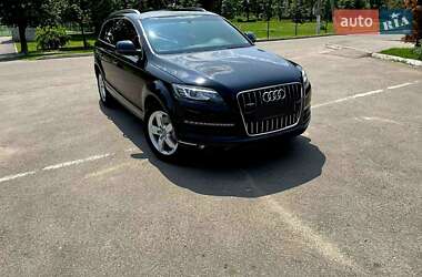 Внедорожник / Кроссовер Audi Q7 2011 в 
